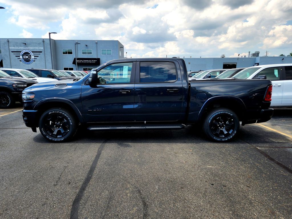 View vehicle photo 4