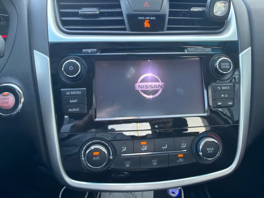 2018 Nissan Altima 2.5 SR White at DeMontrond Mazda