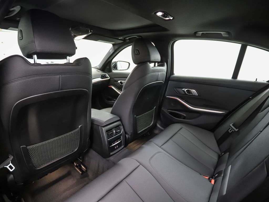 Thumbnail: 2021 BMW 3 Series - 20