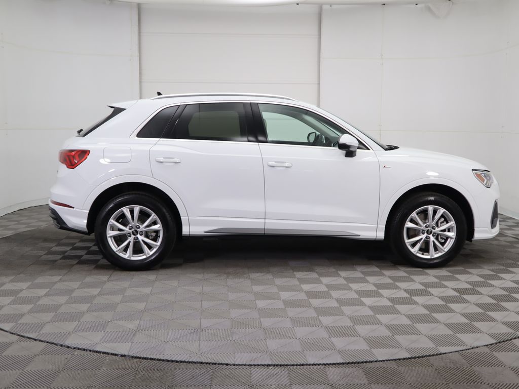 2025 Audi Q3  5