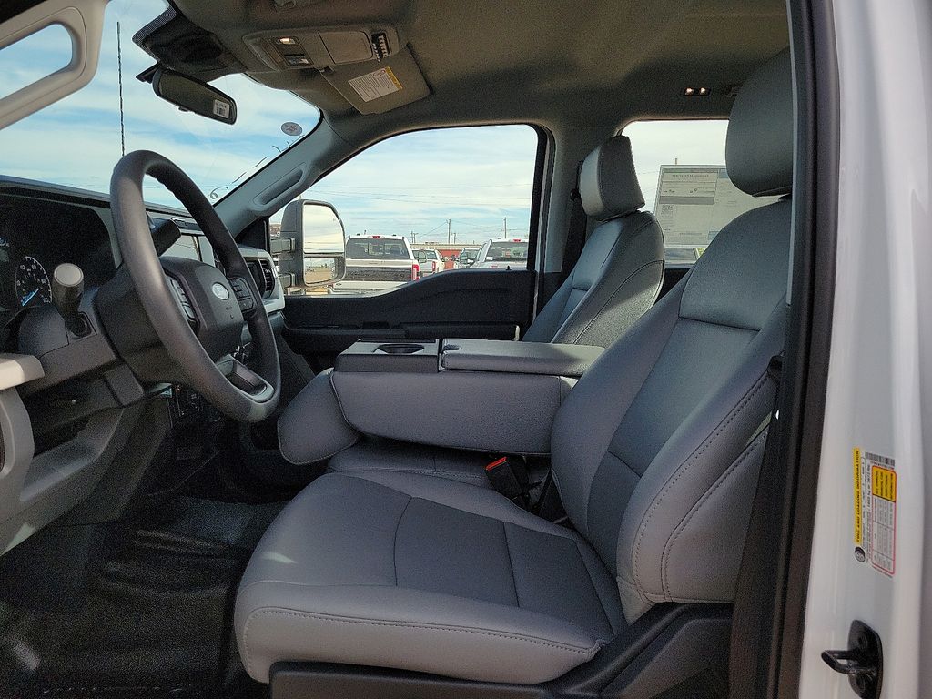 New 2026 White Ford XL image 19