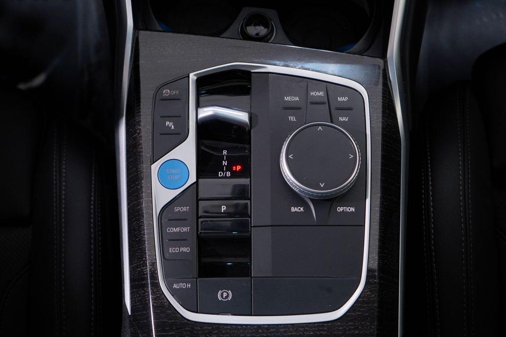 Thumbnail: 2023 BMW i4 - 14