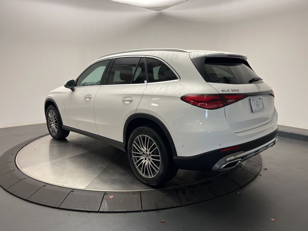Thumbnail: 2026 Mercedes-Benz GLC - 5