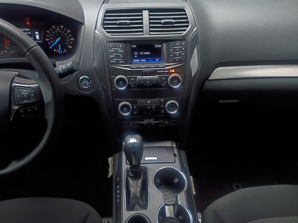 Used Car 2019 Ford Explorer  Xlt For Sale Under $20,000 In Austin, Texas