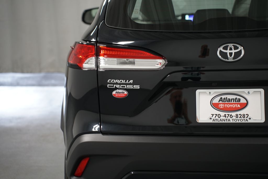 Thumbnail: 2025 Toyota Corolla Cross - 10