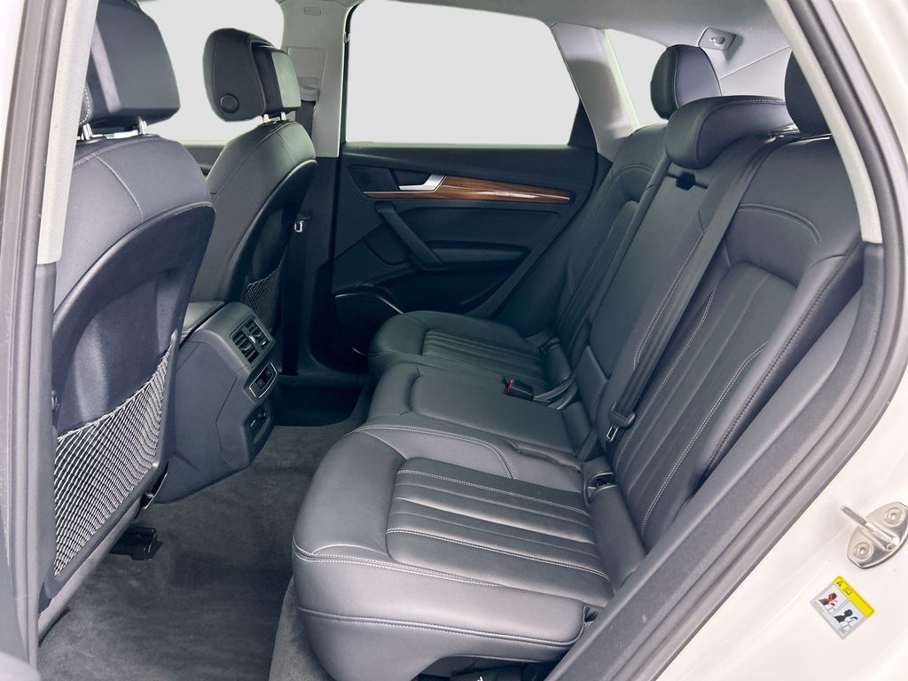 Thumbnail: 2023 Audi Q5 - 19