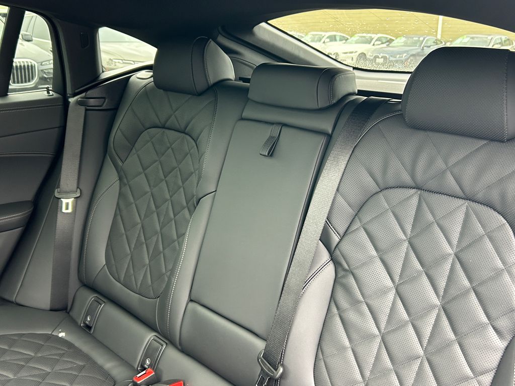 Thumbnail: 2026 BMW X6 - 32