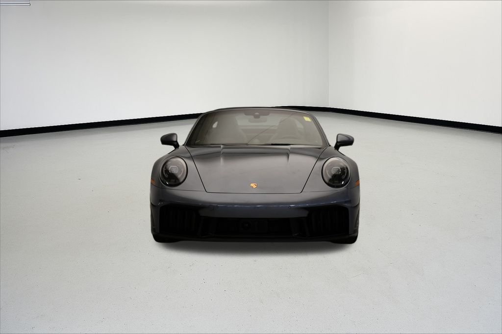 Thumbnail: 2025 Porsche 911 - 18