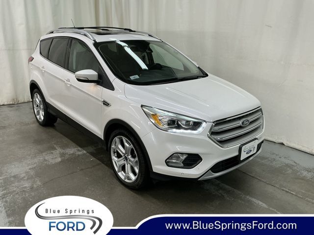 White Platinum Clearcoat Metallic 2019 Ford Escape SUV / Crossover All-Wheel Drive 6-Speed Automatic