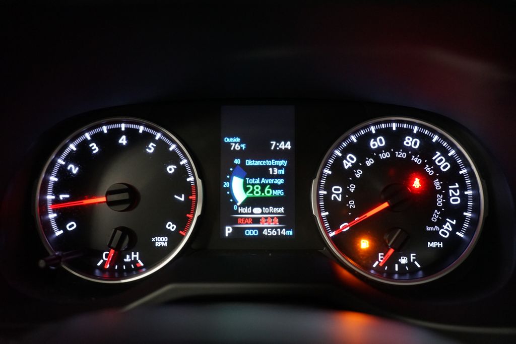 2022 Toyota RAV4 LE 15