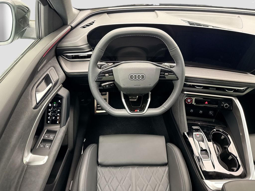 Thumbnail: 2026 Audi SQ5 - 10