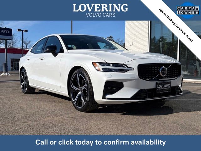 2024 Volvo S60 B5 Core Dark Theme AWD