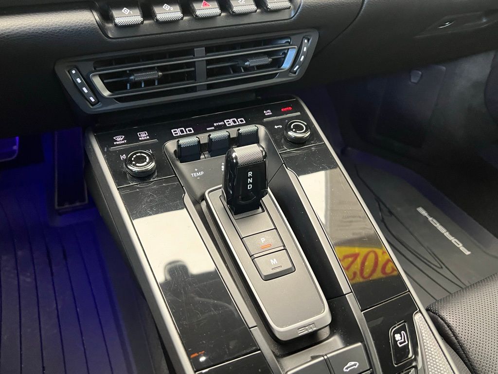 Thumbnail: 2021 Porsche 911 - 11