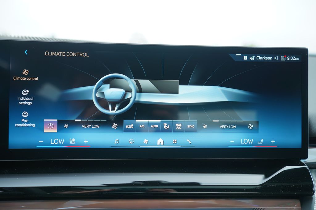 Thumbnail: 2026 BMW i5 - 17