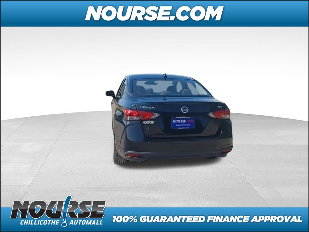 2021 Nissan Versa 1.6 SV photo