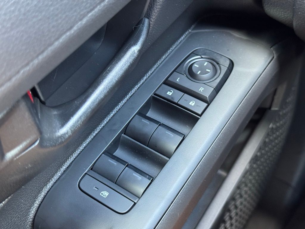 2025 Toyota Tacoma SR5 Double Cab photo 15