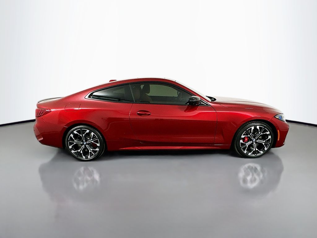 Thumbnail: 2025 BMW 4 Series - 4