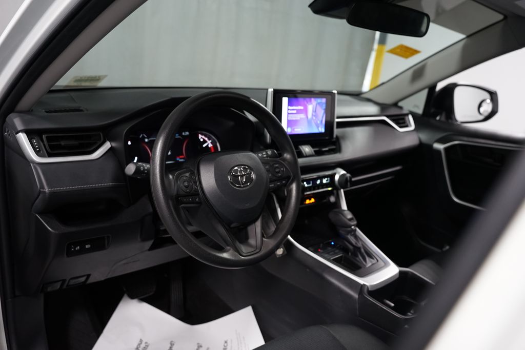 Thumbnail: 2024 Toyota RAV4 - 11