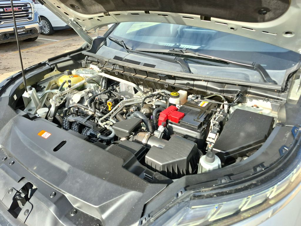 2023 Mitsubishi Outlander SE Silver at North Houston Mitsubishi