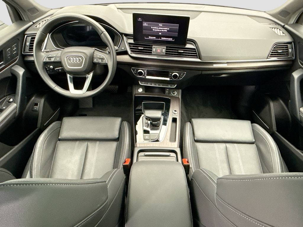 Thumbnail: 2023 Audi Q5 - 13