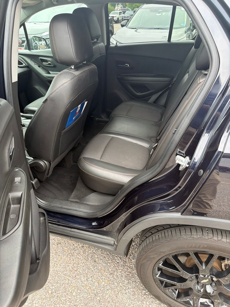 Used 2022 Blue Chevrolet LT image 10