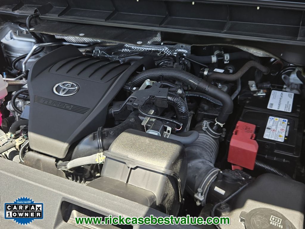 2023 Toyota Highlander - $34,990