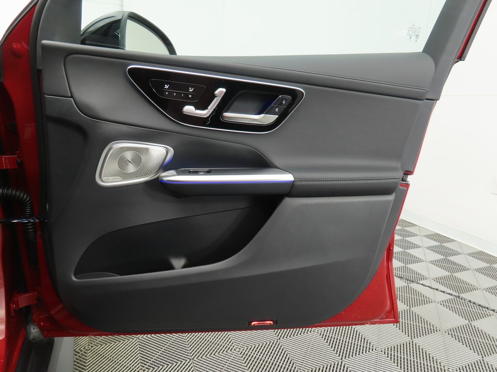 Thumbnail: 2026 Mercedes-Benz GLC - 27