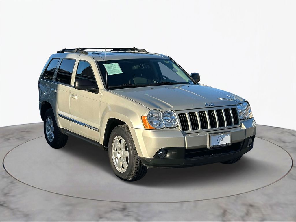 2010 Jeep Grand Cherokee Laredo 3