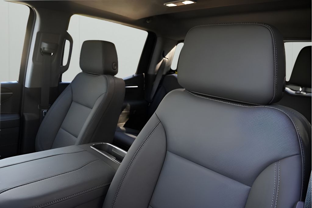 New 2026 White GMC SLT image 13