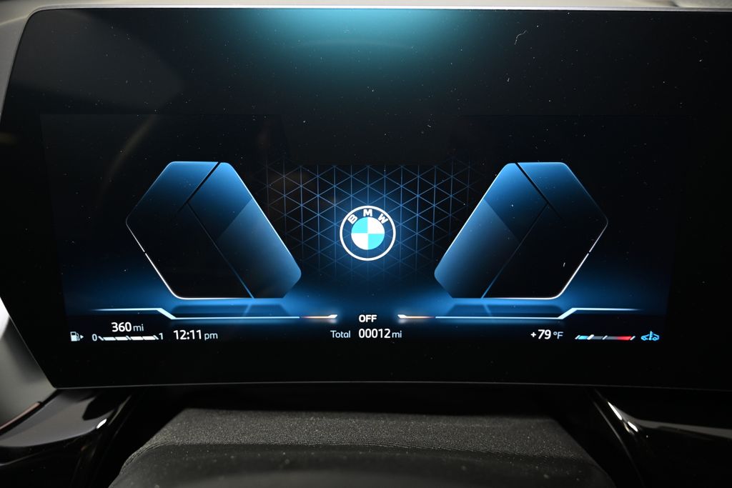 2025 BMW X2 xDrive28i 26