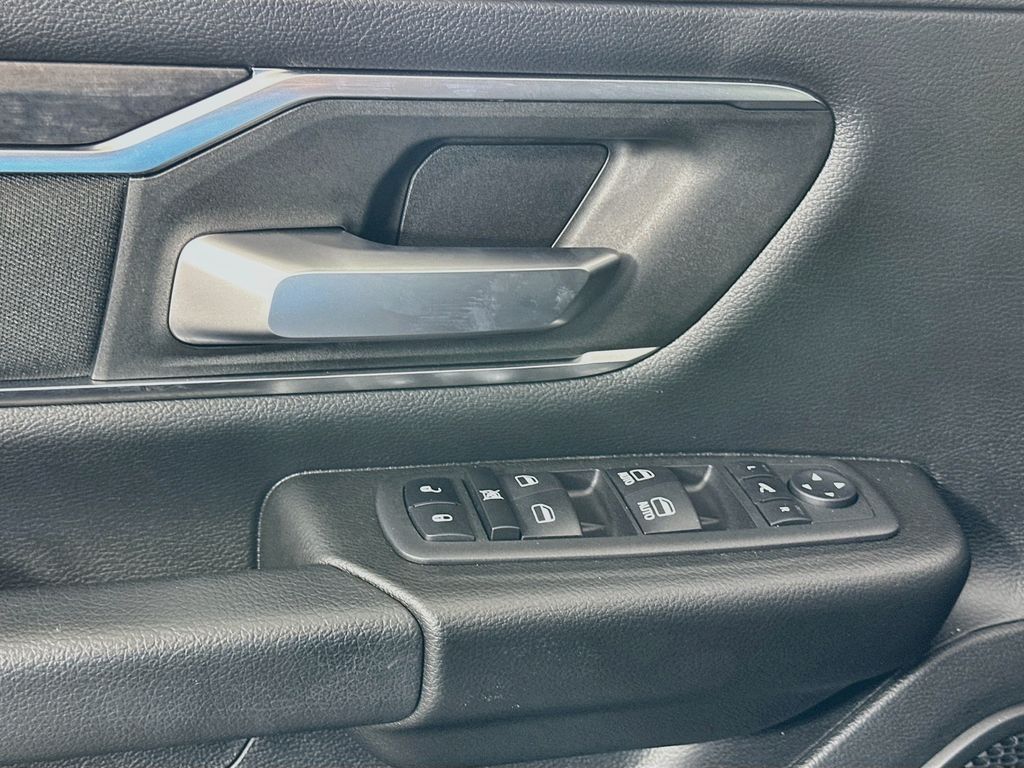 Thumbnail: 2024 RAM 1500 - 17