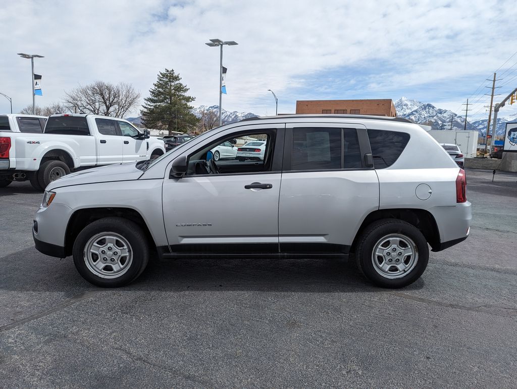 2014 Jeep Compass Sport 9