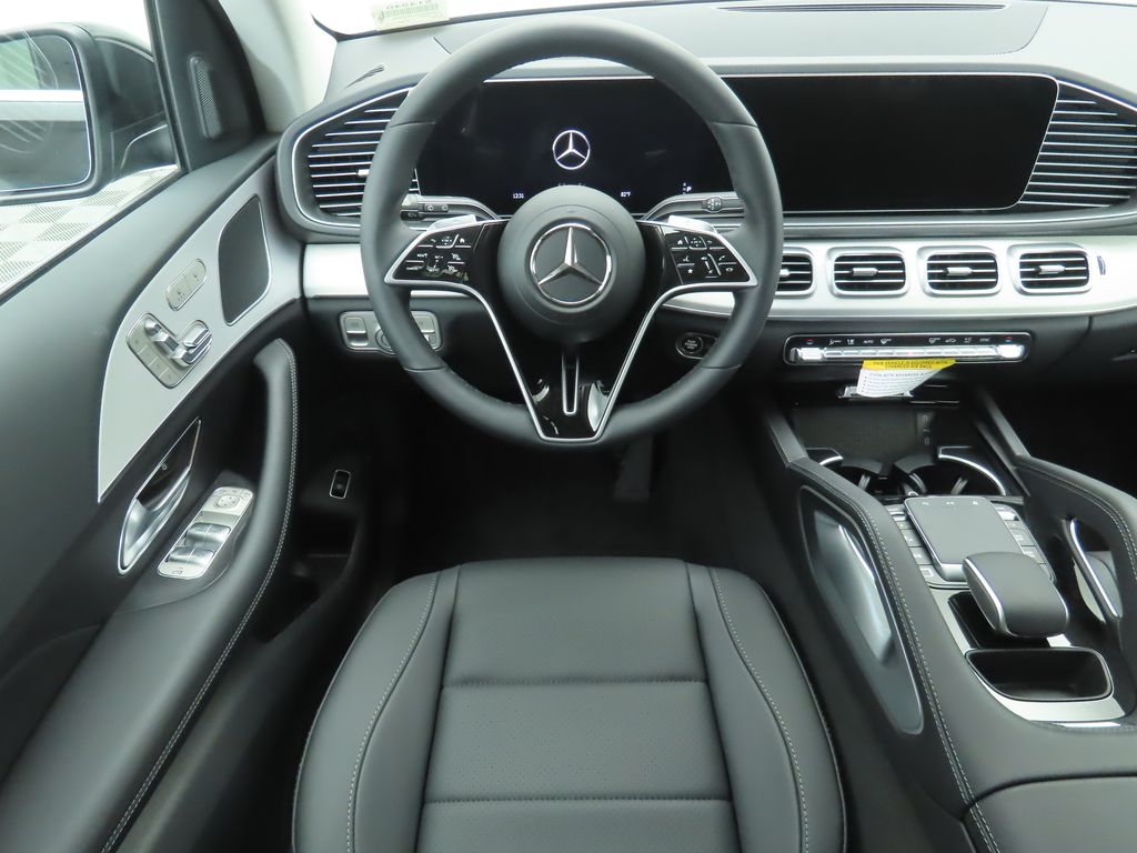 Thumbnail: 2026 Mercedes-Benz GLE - 10