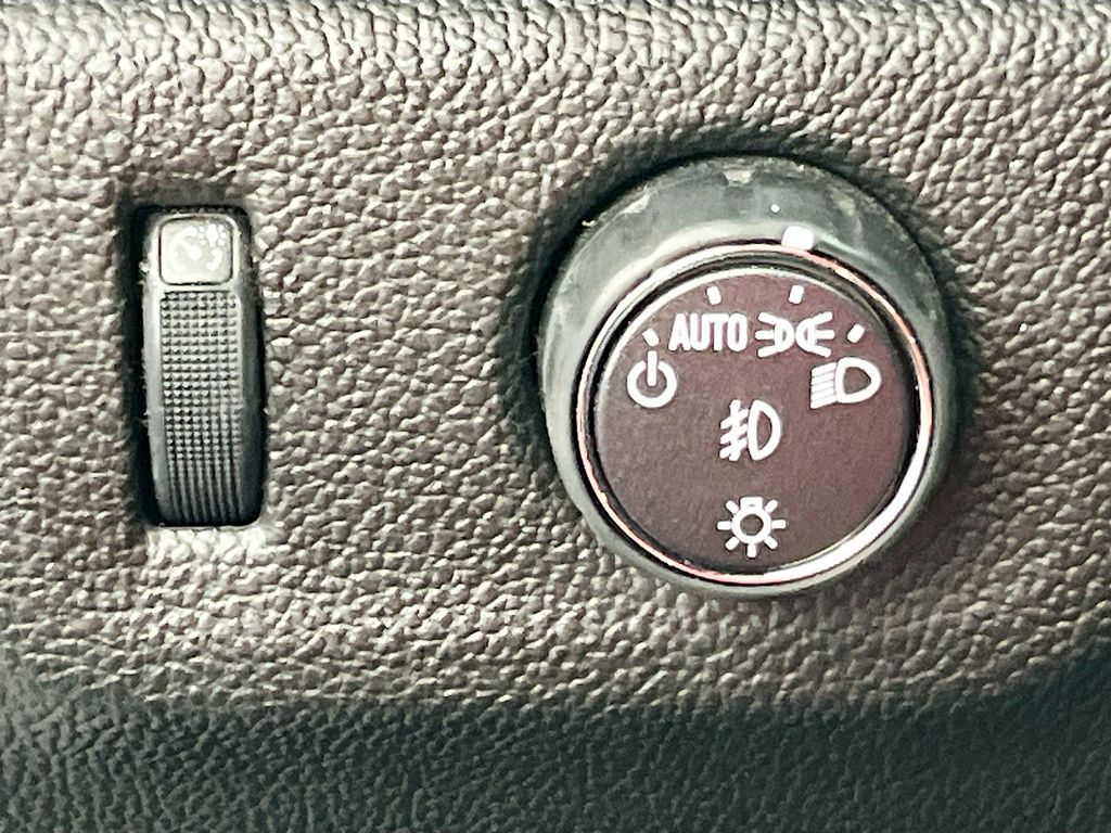 2021 Chevrolet Colorado LT Gray at AutoSavvy Houston Southwest