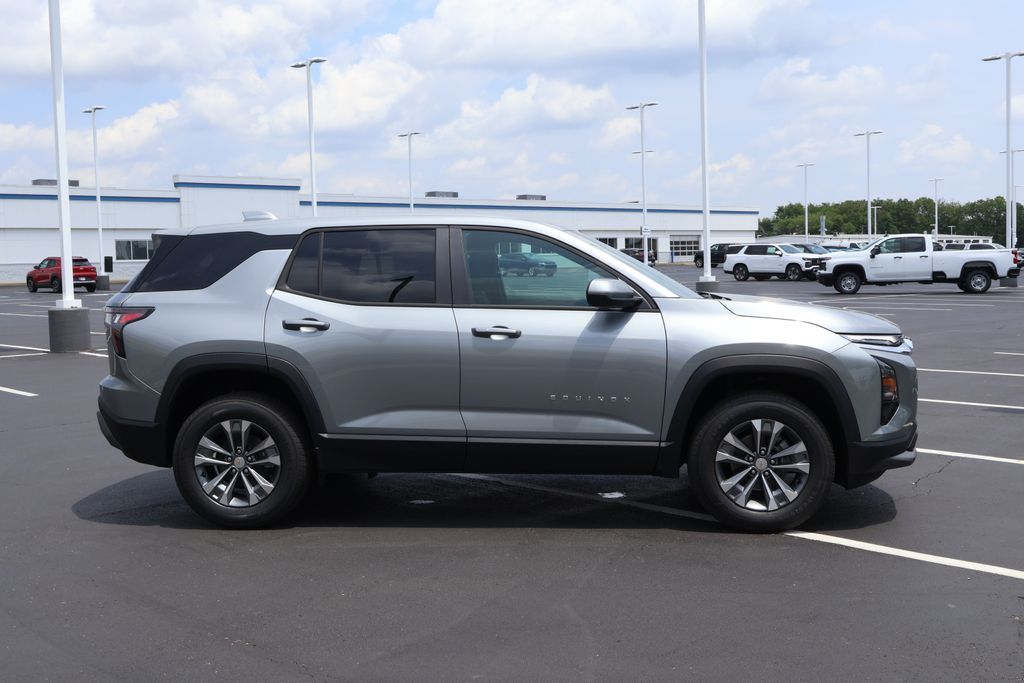 Thumbnail: 2027 Chevrolet Equinox - 9