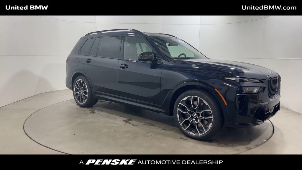 2026 BMW X7 M60i 2