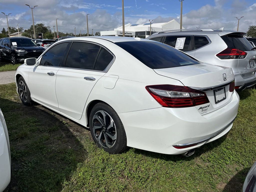 2017 Honda Accord EX-L 4