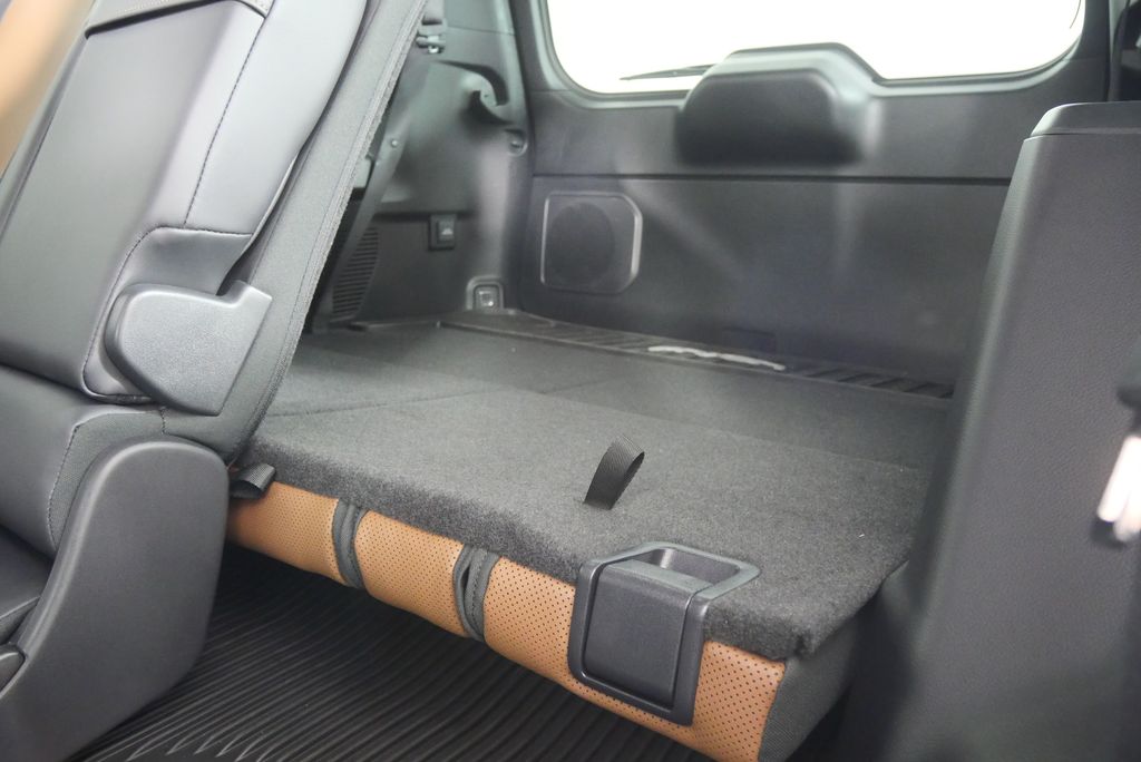 Thumbnail: 2025 Lexus GX - 18