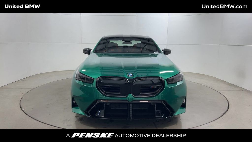 Thumbnail: 2026 BMW M5 - 3