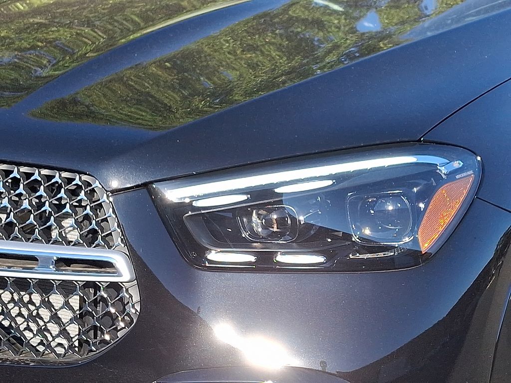 Thumbnail: 2026 Mercedes-Benz GLE - 6