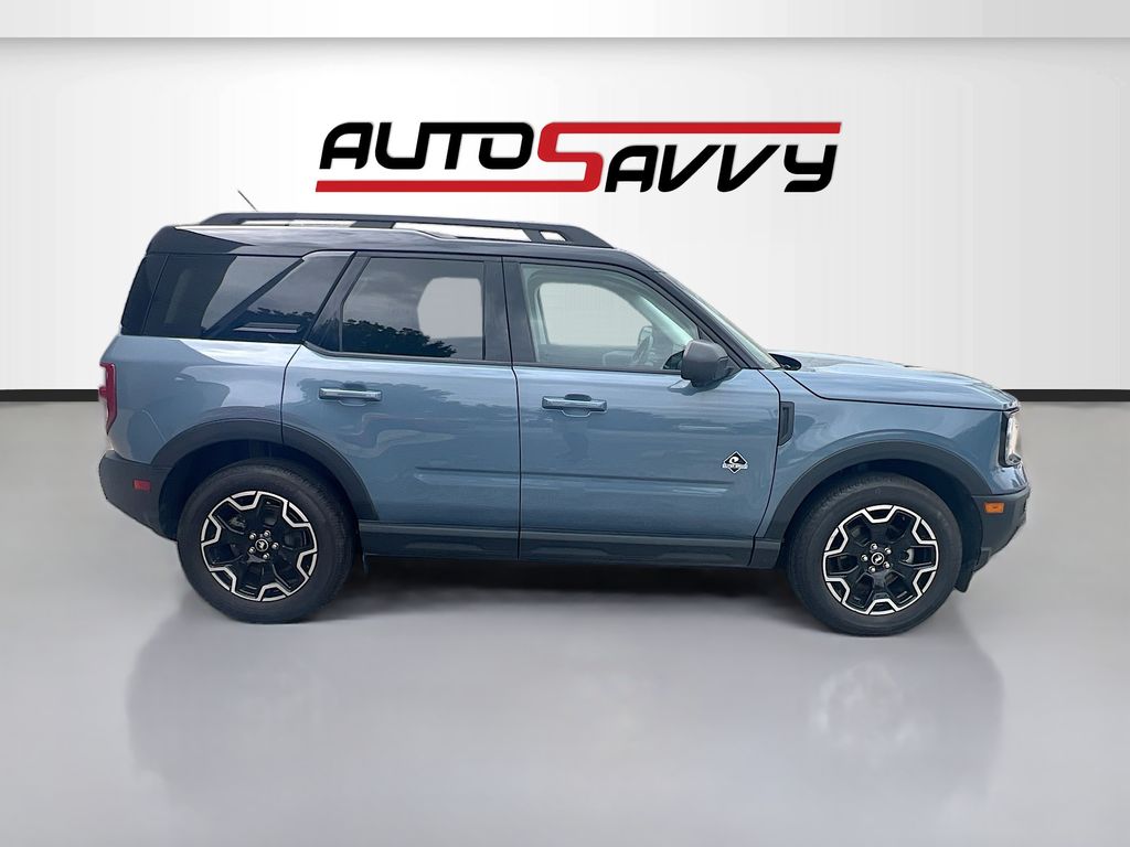Used 2025 Gray Ford Outer Banks image 8
