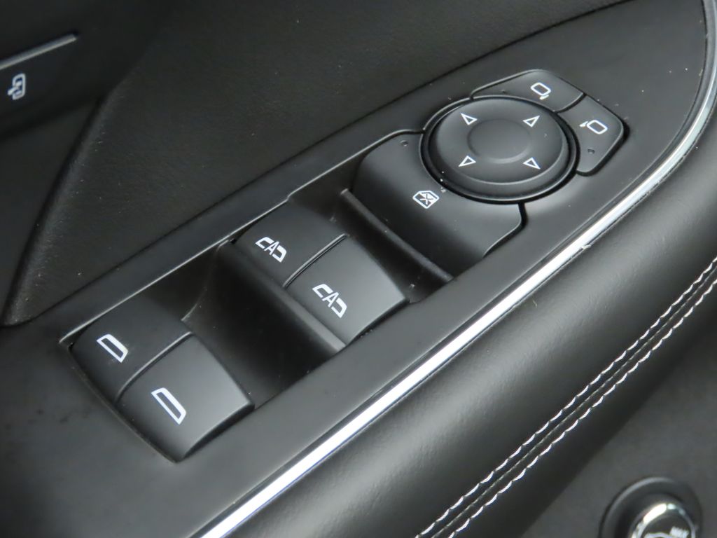 2023 Buick Envision Essence 23