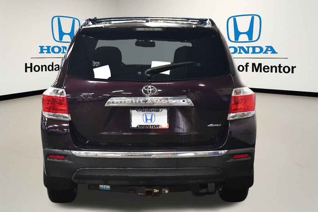 Thumbnail: 2012 Toyota Highlander - 4