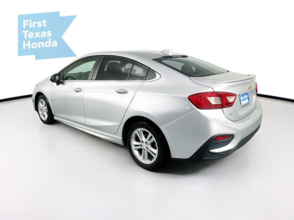 2018 Chevrolet Cruze LT photo