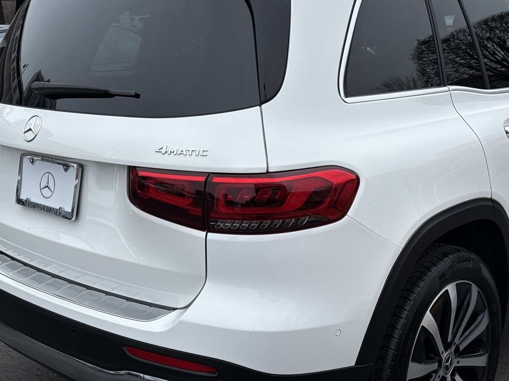 Thumbnail: 2022 Mercedes-Benz GLB - 7