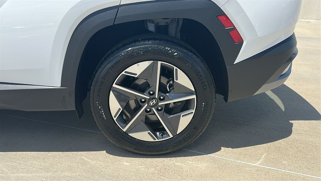 2025 Hyundai Tucson SEL White at Baytown Hyundai