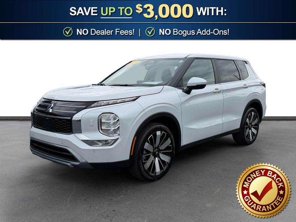 White Diamond 2025 Mitsubishi Outlander SUV / Crossover Front-Wheel Drive Continuously Variable Transmission