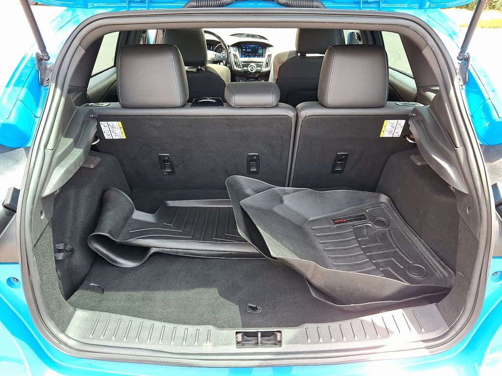 Thumbnail: 2017 Ford Focus - 30