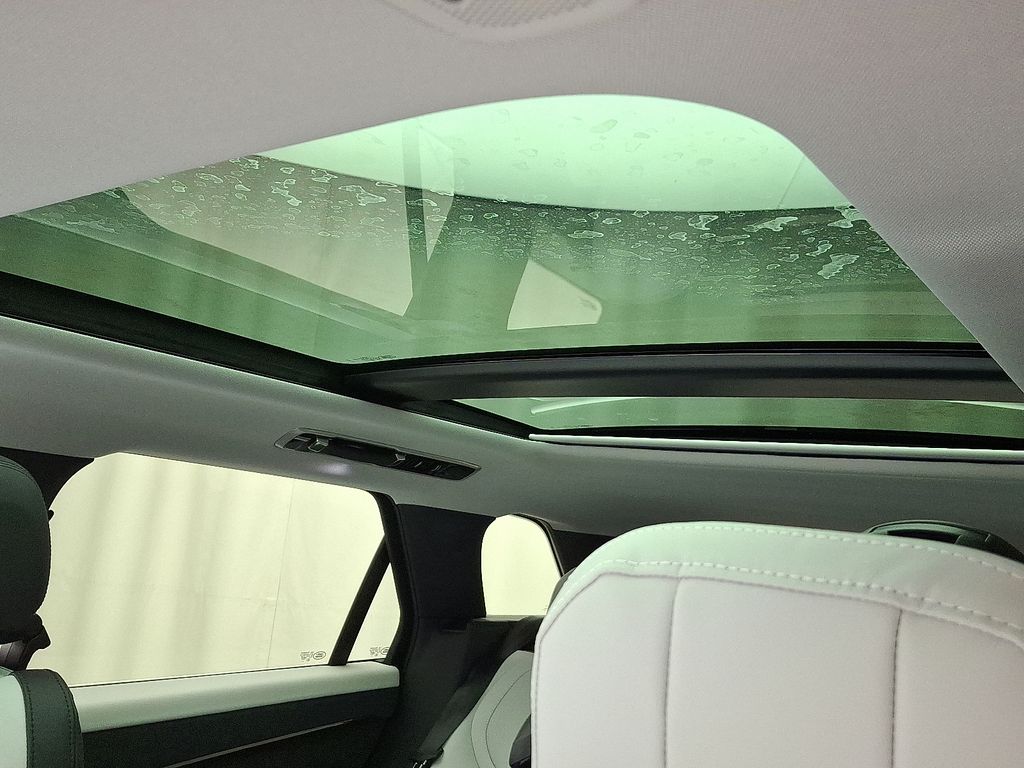 Thumbnail: 2026 Land Rover Range Rover Sport - 11