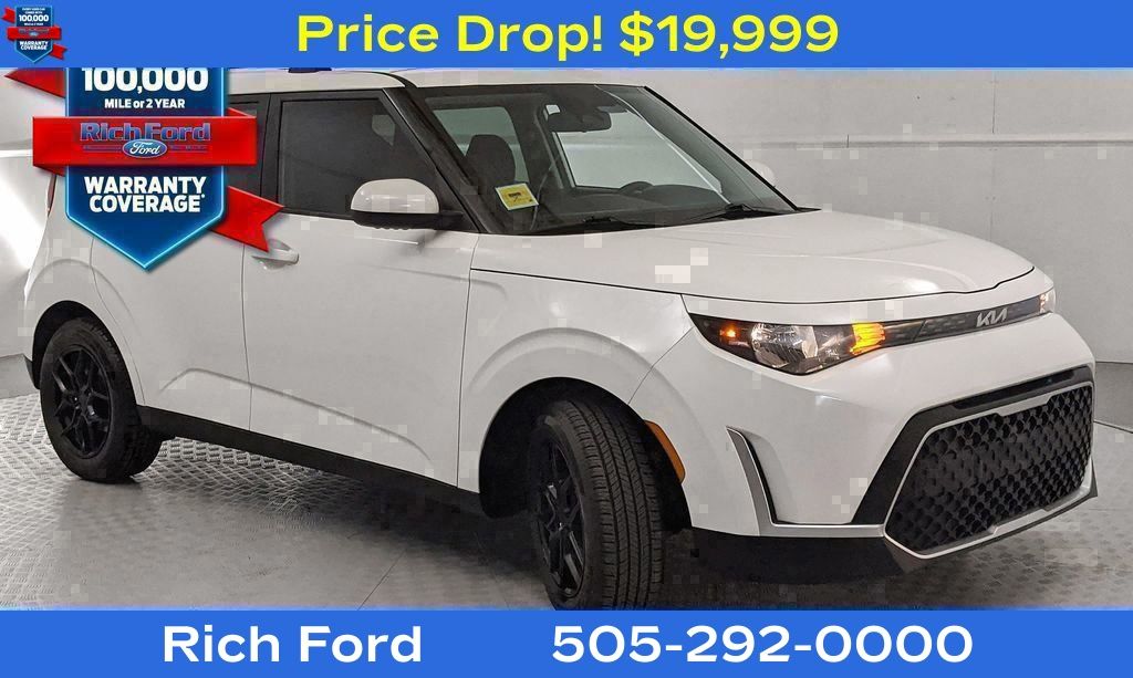 Snow White Pearl 2025 Kia Soul LX FWD SUV / Crossover Front-Wheel Drive Continuously Variable Transmission